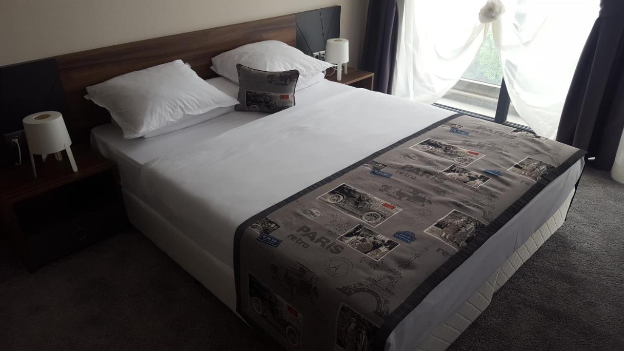 Family Hotel Novel City Burgas by Eksteriør bilde